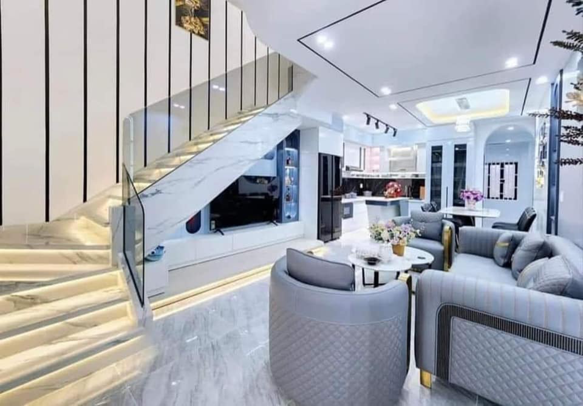 Siêu phẩm 3 tầng MT Đường 7.5m NGUYỄN THUÝ - Hoà Minh sát biển gần chợ - TP Đà Nẵng